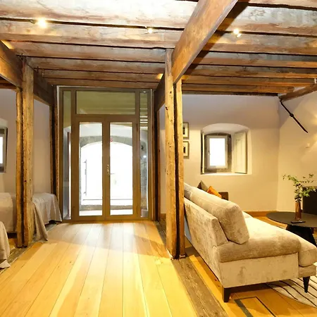 Hotell The Three Sisters Old Town