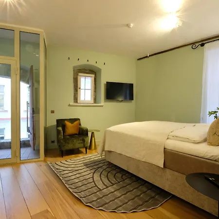 Hotell The Three Sisters Old Town Tallinn