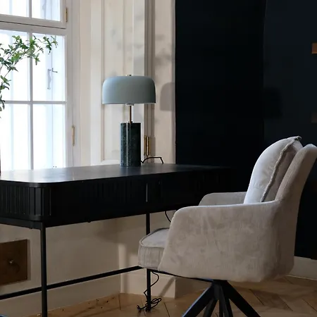 Hotel The Three Sisters Old Town