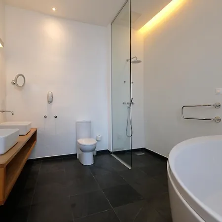 The Three Sisters Old Town 4* タリン