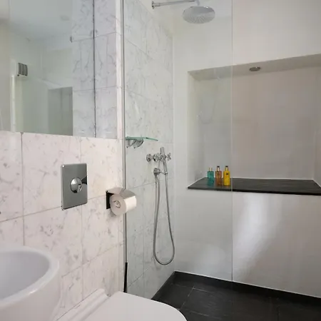 The Three Sisters Old Town ホテル 4*