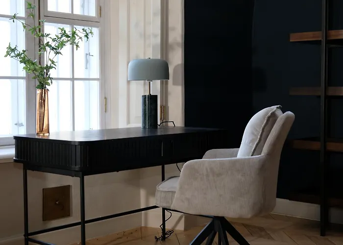 Hotel The Three Sisters Old Town